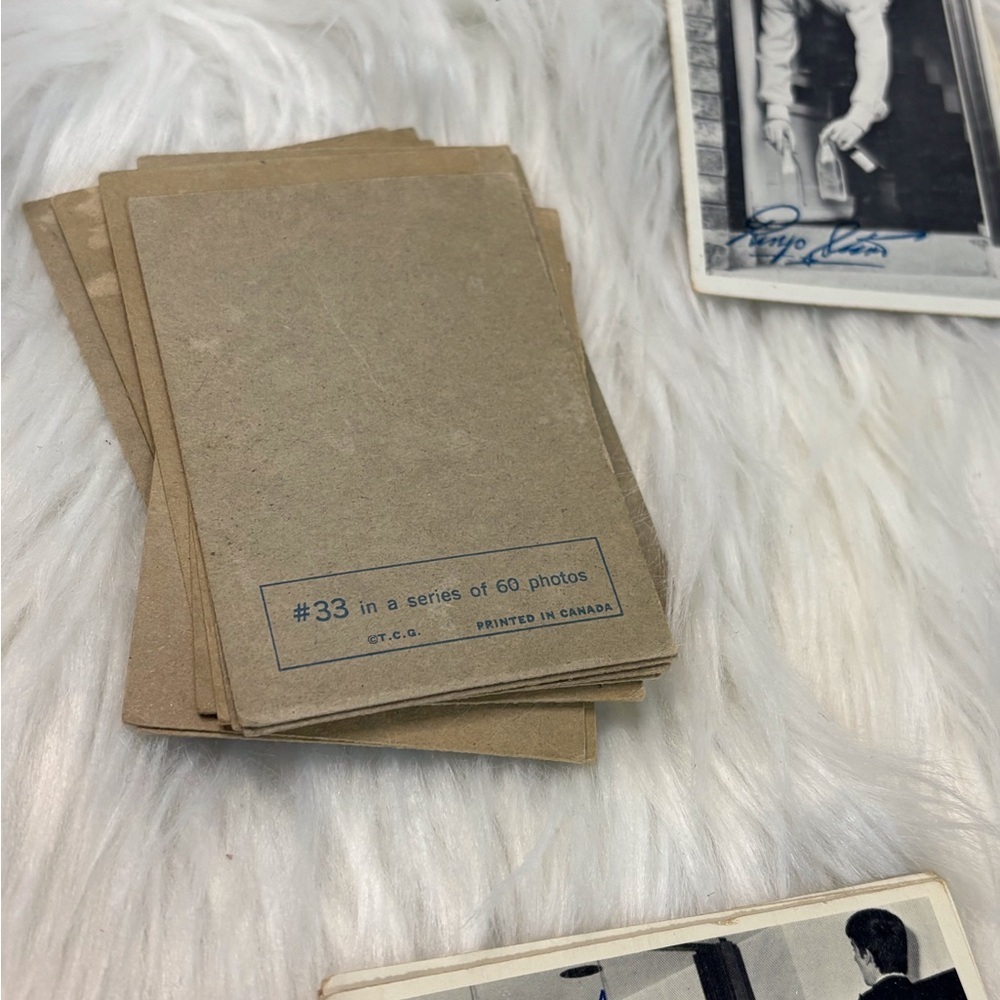 The Beatles Black & White Photo Trading Cards - Signature-Style Prints - Picture 5 of 7